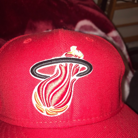 Miami heat hat - Picture 2 of 8